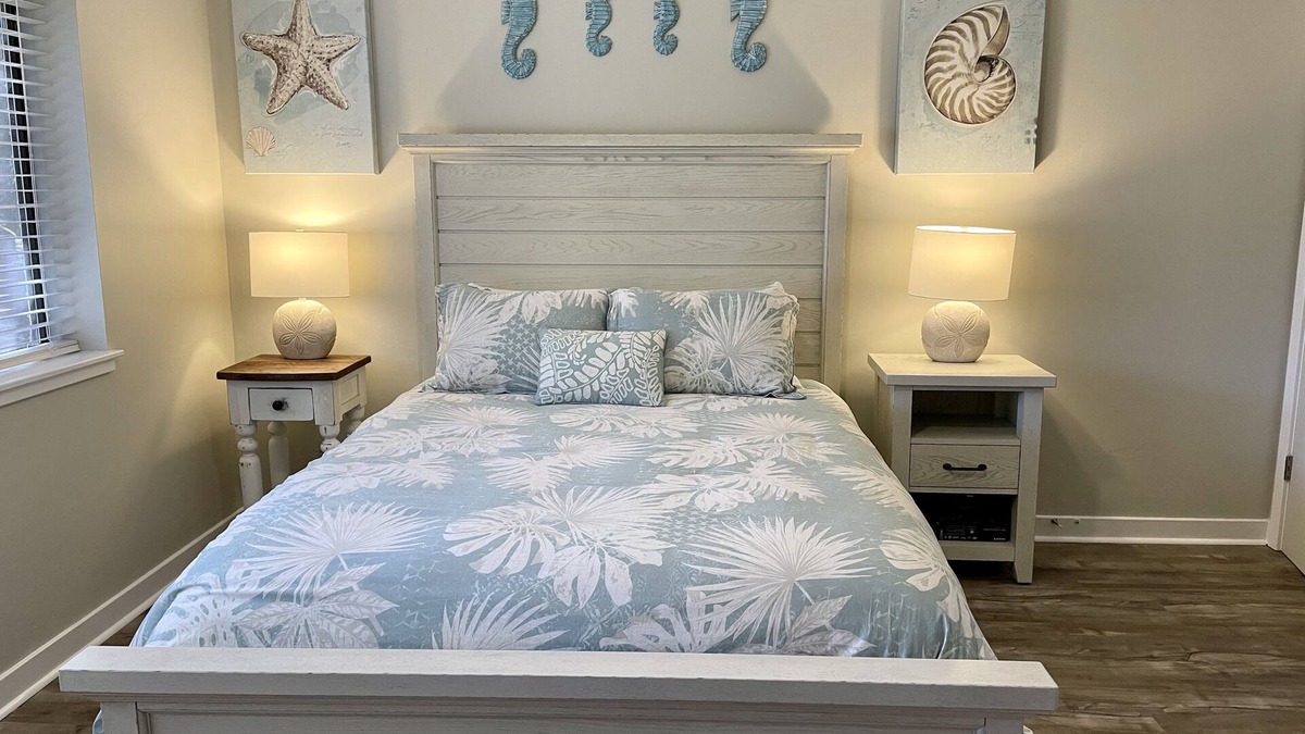 Hilton Head Island Villa | Family Footprints: 2BR/2BA Beach-Dine-Shop-Celebration Park! All ~10 min. Walk!