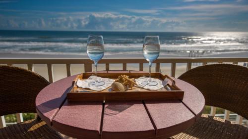 Daytona Beach Shores Apartment | Family Friendly - Direct Oceanfront Sanibel 303