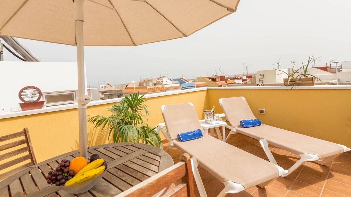 Cruce de Arinaga House | Family-friendly Home ‘Casa Cruce de Arinaga’ with Terrace, Air Conditioning & Wi-Fi