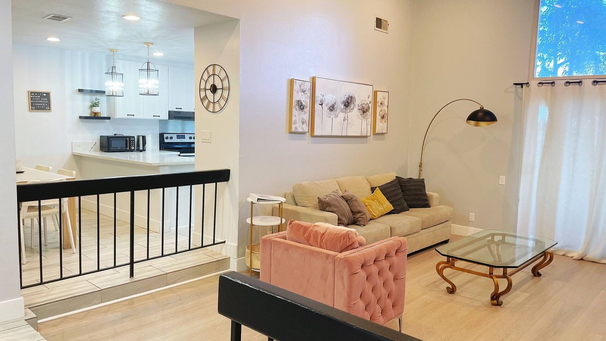 Hacienda Heights House | Family-friendly 4 bedrooms, mountain view townhouse located in Hacienda Heights