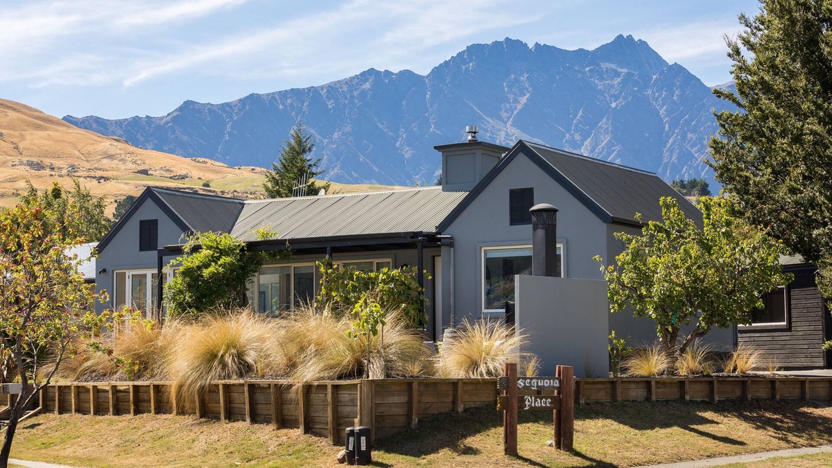 Kelvin Heights House | Family Friendly 2 Bedroom House