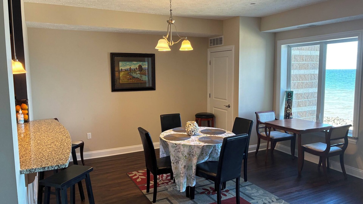 Geneva-on-the-Lake Condo | Family Friendly 2br/2ba Lakefront Condo 108 sleeps 6 indoor pool.Rent 3/4th free