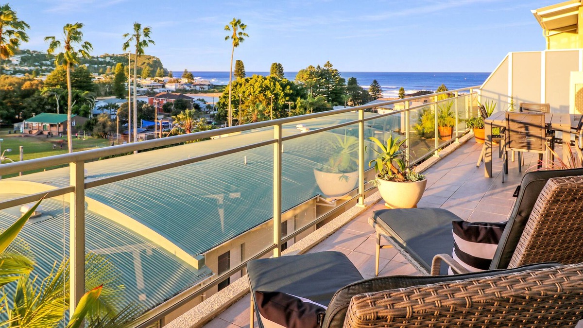 Avoca Beach Apartment | Family friendly 3 bedroom beachside apartment!