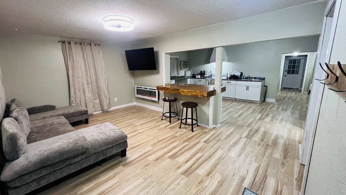 Kahoka House | Family friendly 3 bedroom home in Kahoka MO