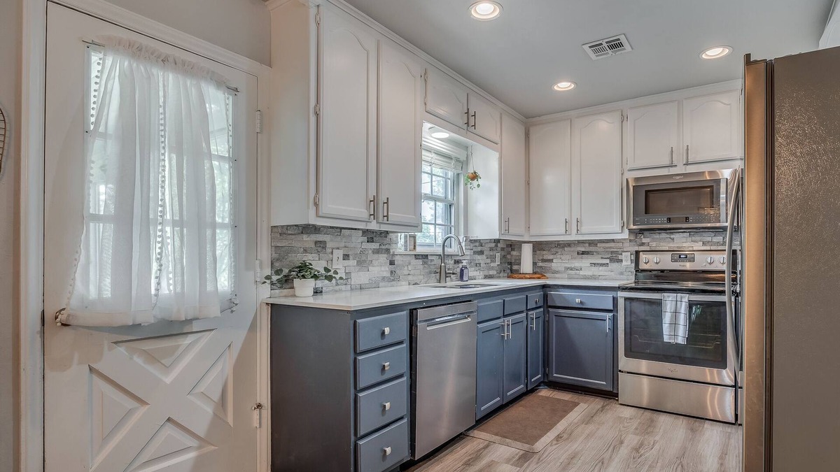 Central Oklahoma City House | Family Friendly 3Br+ Ping Ping + BBQ+ games in OKC