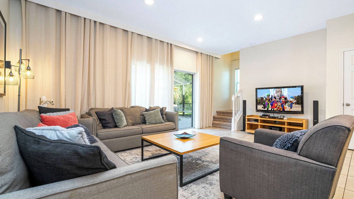 Sunset Lakes House | Family-Friendly 3BR Townhome near Disney! — Pool, BBQ & Encantada Resort