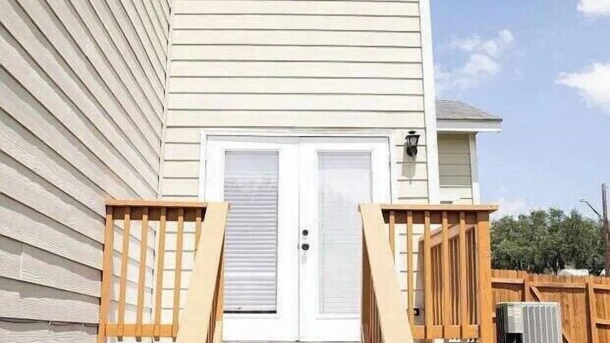 Wetmore House | Family-Friendly 4-Bedroom Haven in San Antonio, TX