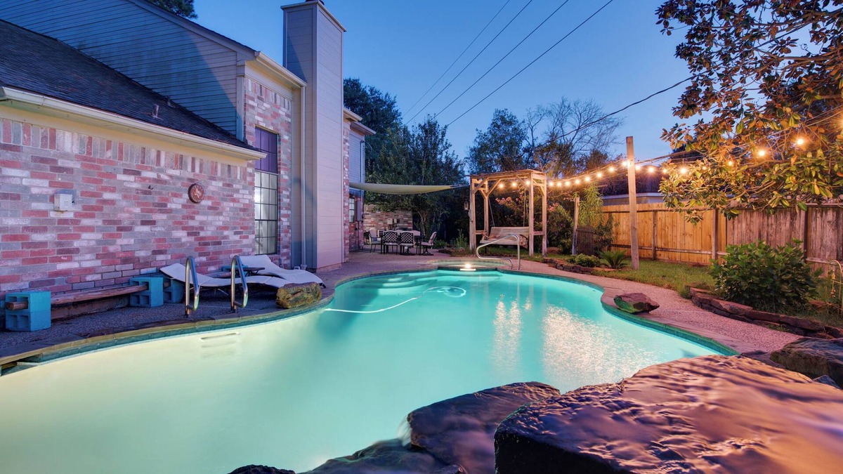Spring House | Family-Friendly 4BR w/Heated Pool, Spa & Game Room near The Woodlands and IAH