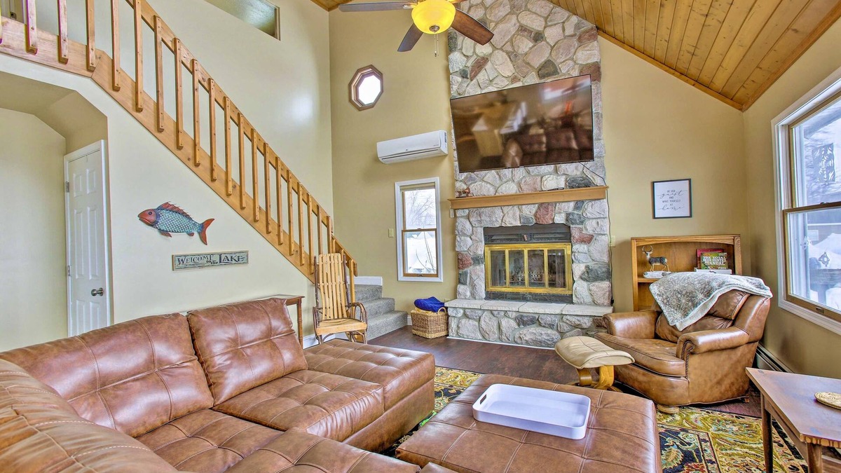 Houghton Lake House | Family-Friendly Cottage on the Lake