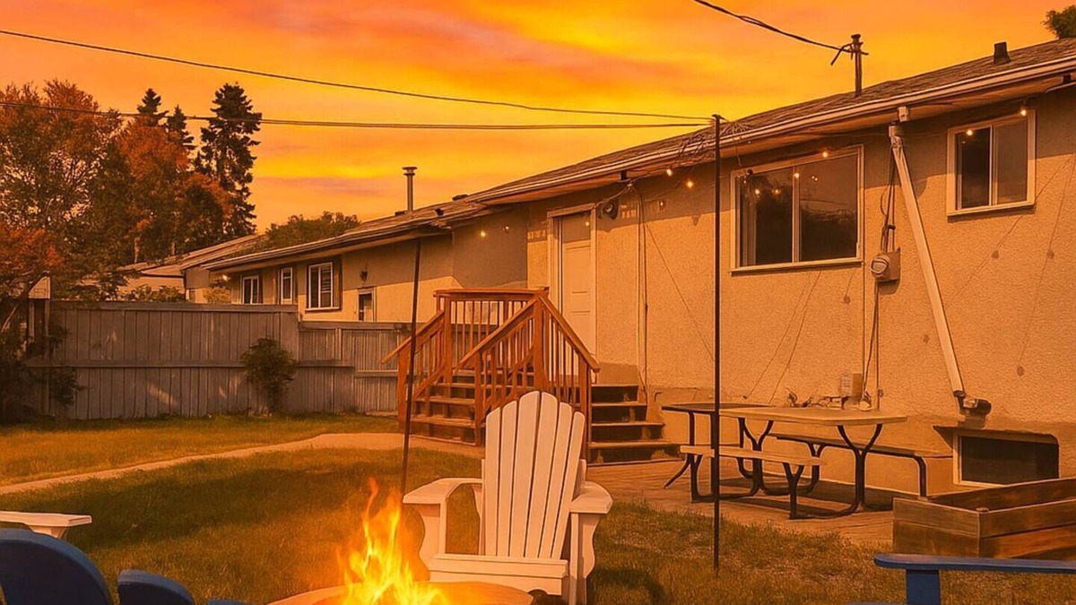 West Edmonton House | Family-friendly comfort near Misericordia Hospital and West Ed Mall