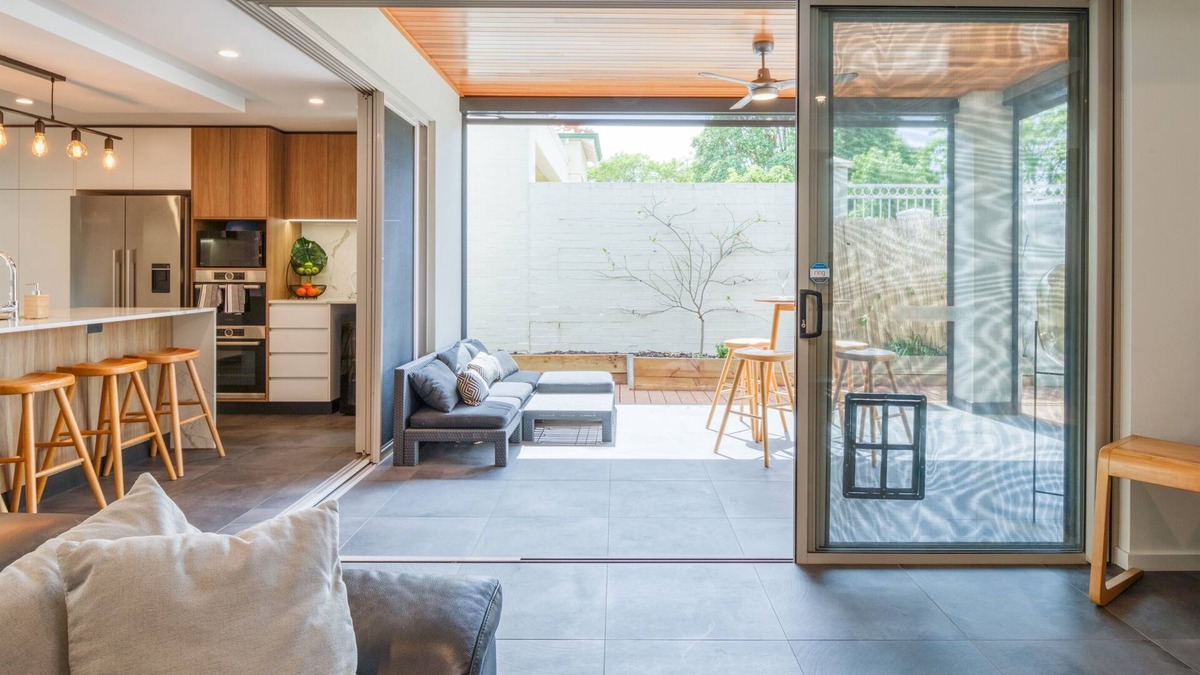 Como House | Family Friendly Como Delight!