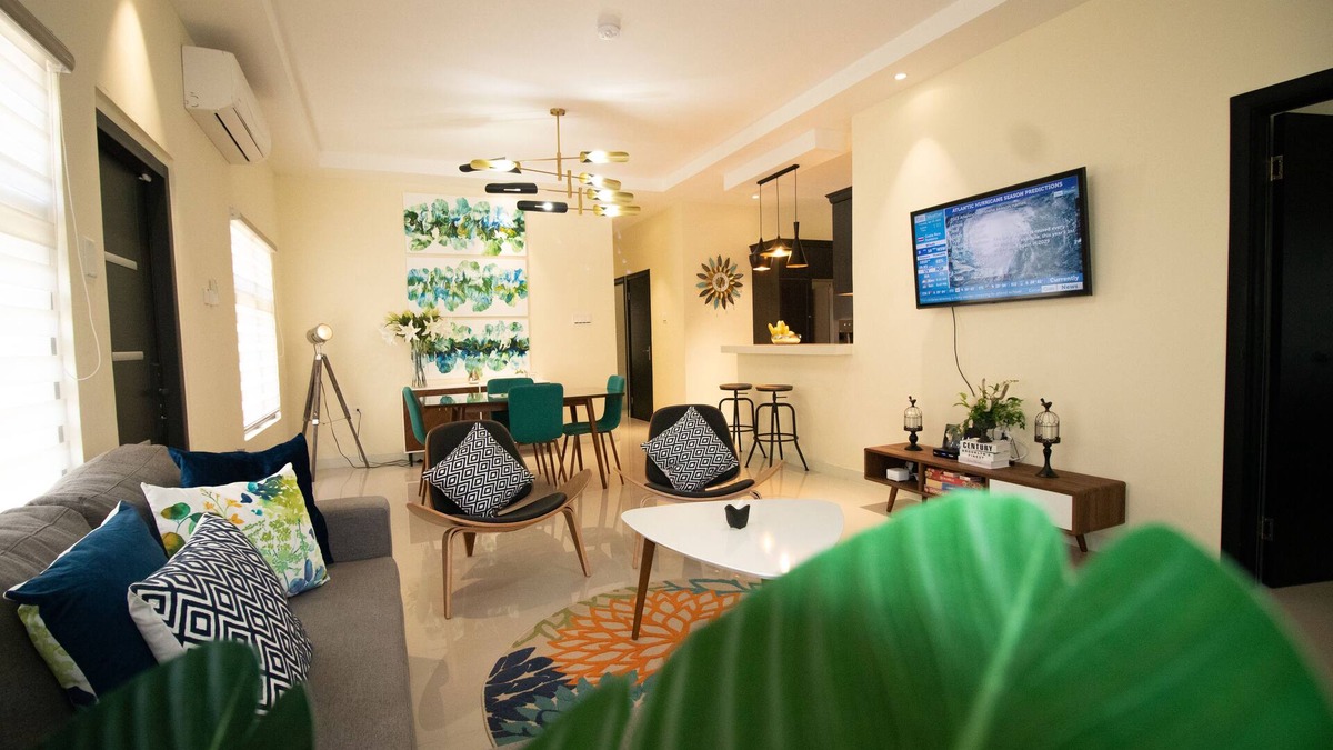 Ocho Rios House | Family friendly, contemporary home w/rooftop terrace - 5 min from the beach