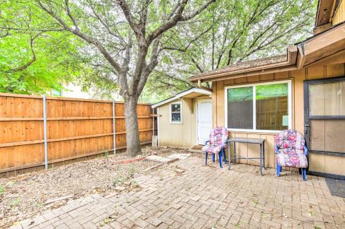 North Dallas House | Family-Friendly Dallas Townhouse with Private Patio!