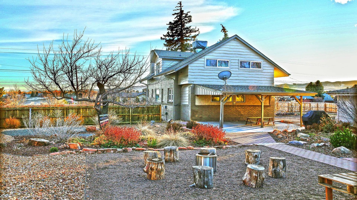 Arvada House | Family-Friendly Farmhouse in Arvada close to Denver, Golden, Red Rocks