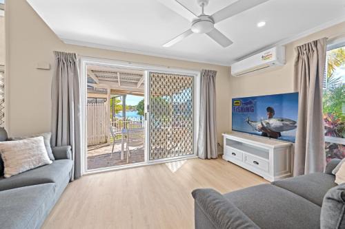 Mooloolaba Apartment | Family-Friendly Flat with Balcony Views
