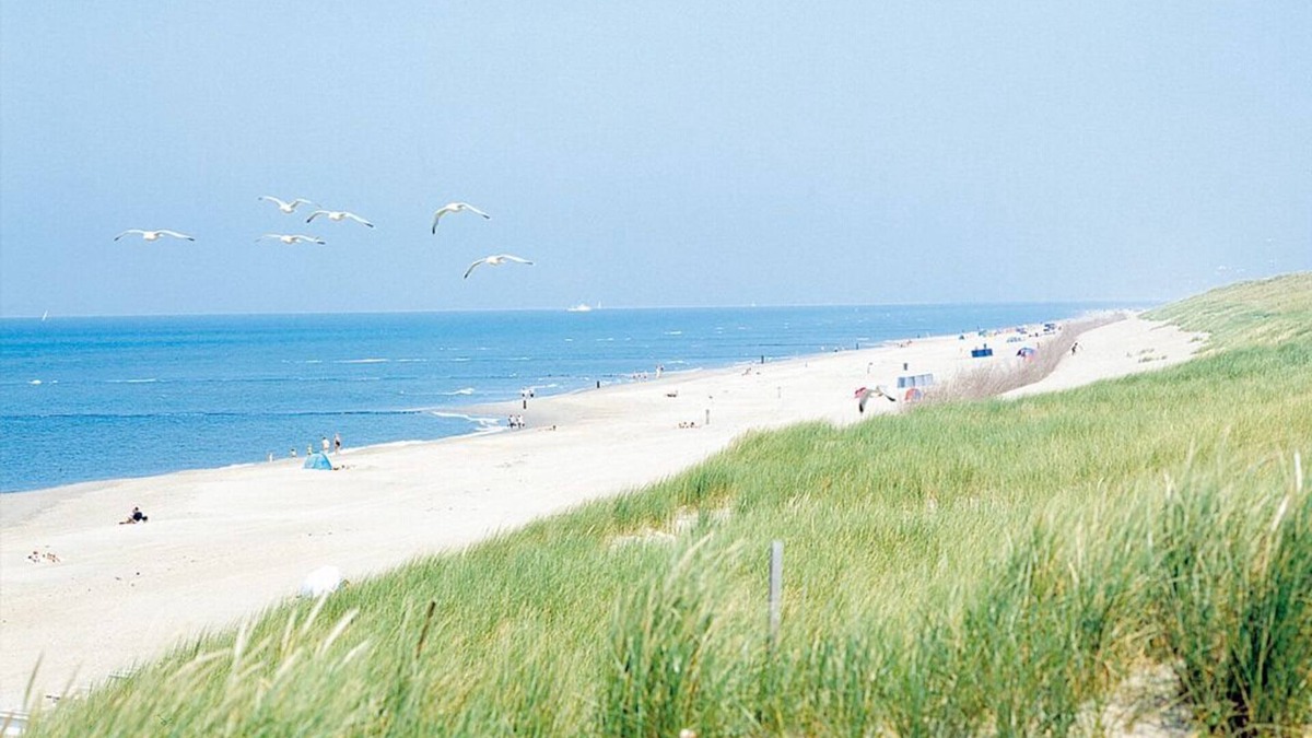 Bergen Hotel | Family-Friendly Getaway | Near Scenic Dunes, Nature Sites, and Outdoor Trails