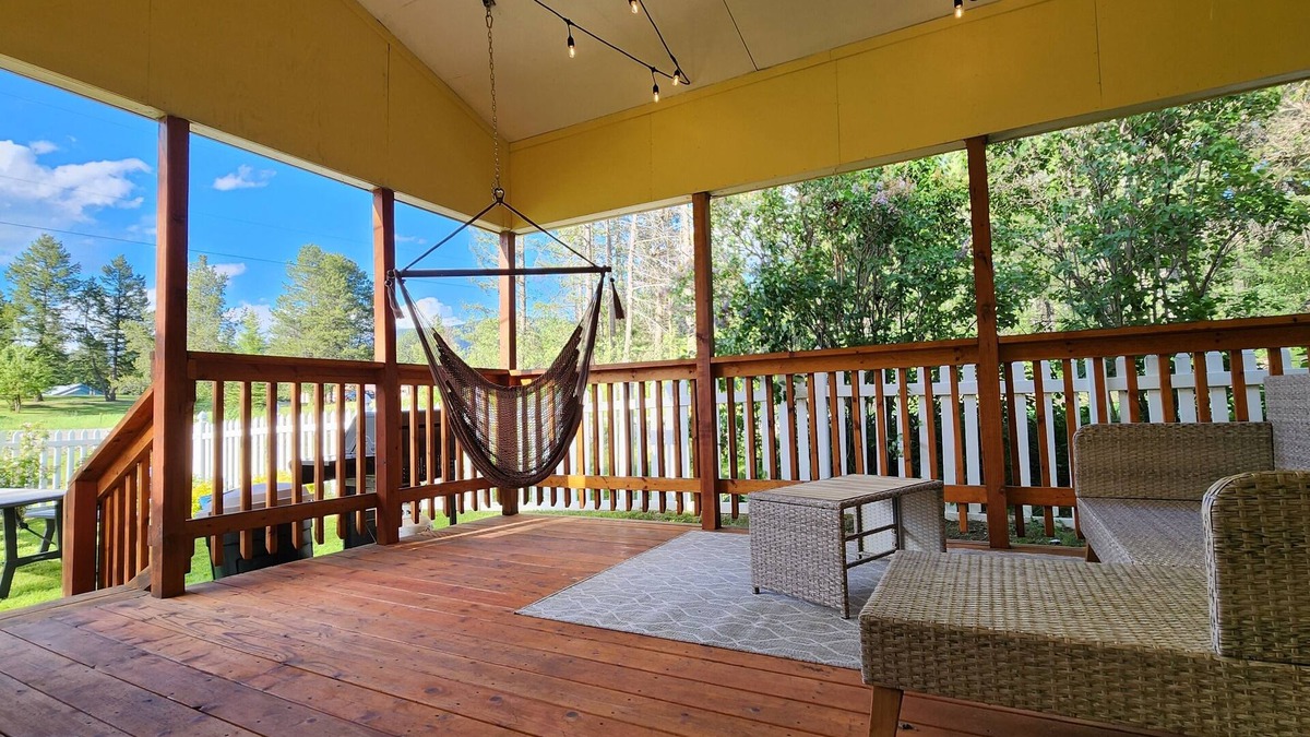 Martin City House | Family friendly home just 9 minutes from Glacier!