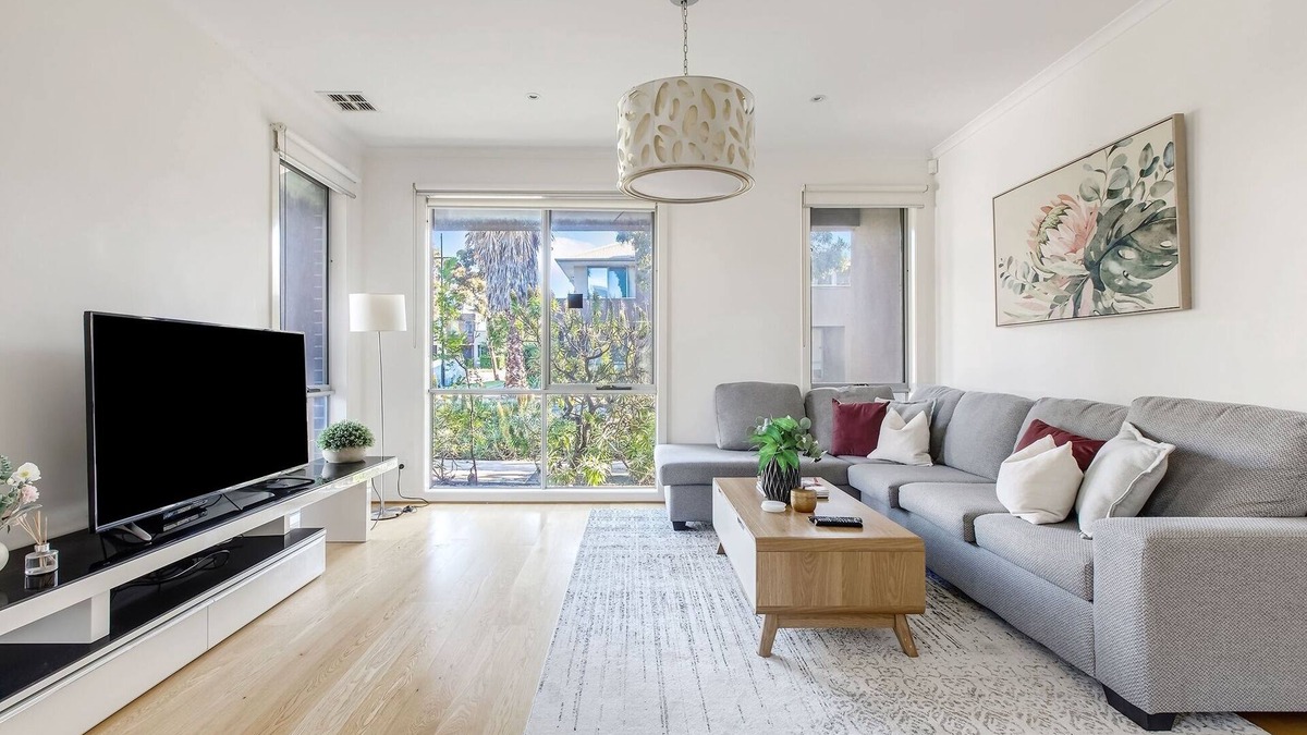 Maidstone House | Family-Friendly Home with Alfresco Patio & BBQ