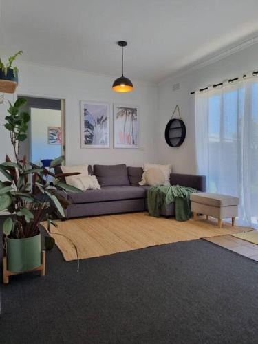 Belmont House | Family friendly home in Belmont
