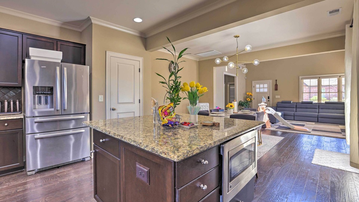 Hoover House | Family-Friendly Home in Hoover w/Backyard!