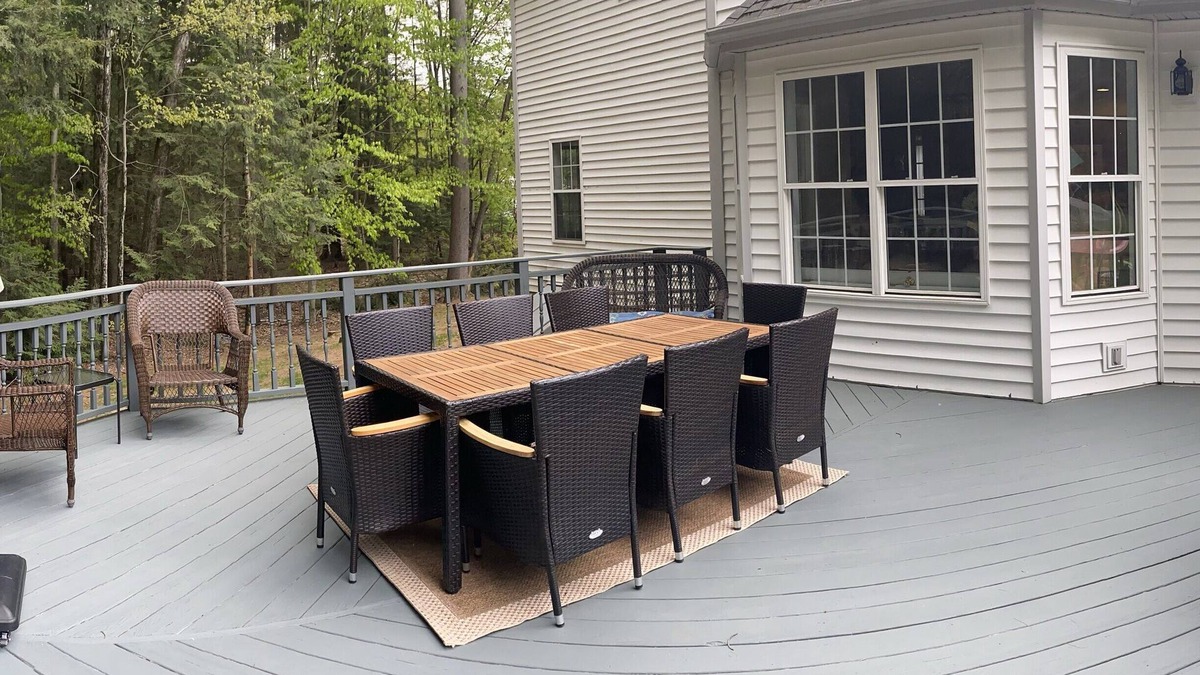 Gansevoort House | Family Friendly Home Close to the Saratoga Race Track, Sleeps 10 comfortably