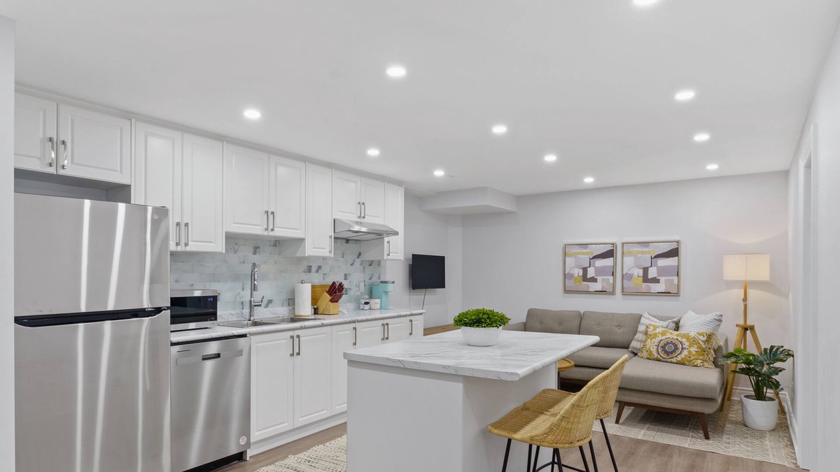 Durham Region Apartment | Family Friendly | HOT TUB | Near Toronto & UOIT