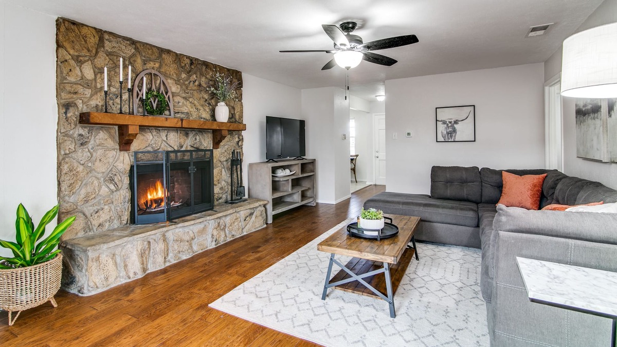 Rockwall House | Family Friendly House with Excellent Deck and Patio