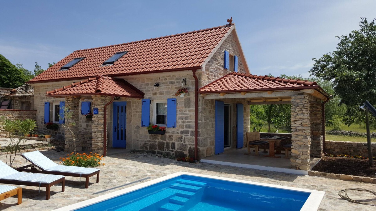 Oklaj House | Family friendly house with a swimming pool Puljane, Krka (K-11688)