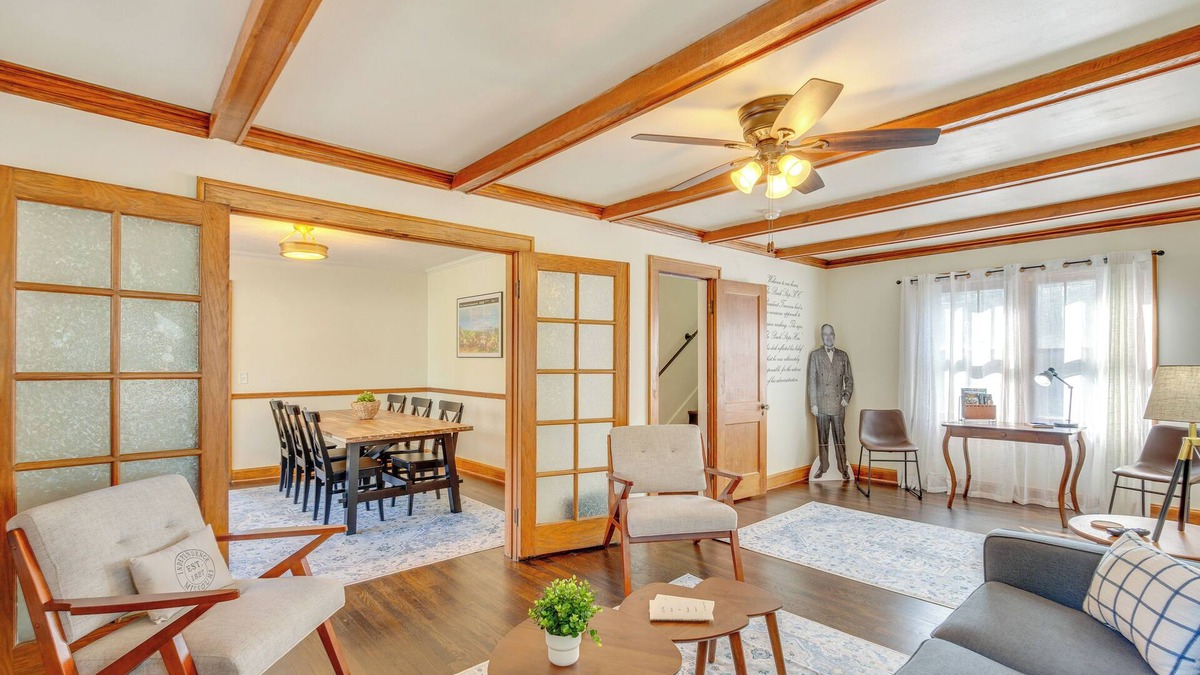 Independence House | Family-Friendly Independence Home: 5 Mi to Stadium
