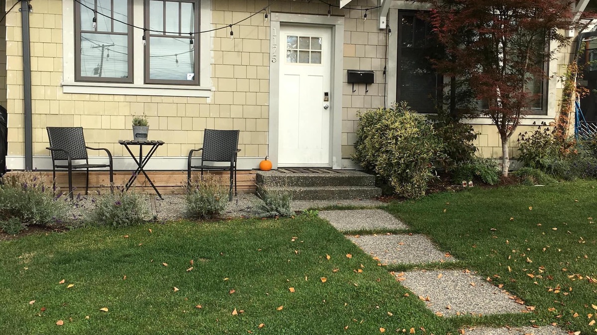 Sunset House | Family friendly, ideal for professional or executive