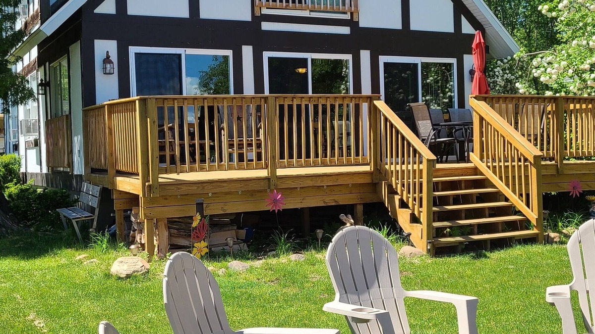 Sister Lakes Cottage | Family Friendly Lakefront Whimsical Cottage with Beach in Sister Lakes, Michigan