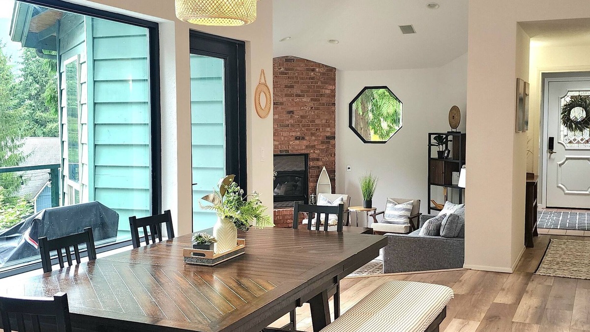 Sudden Valley House | Family-friendly Lakeview home w/NFL ticket