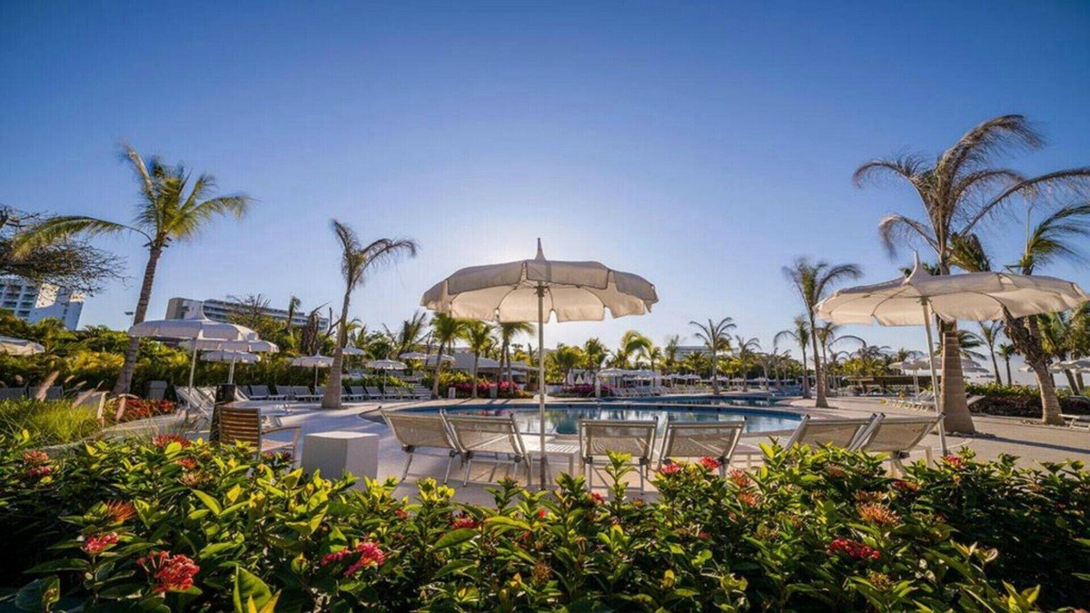 Downtown Cancun Resort | Family-Friendly Relaxation At One Of The Top Resorts In The World!