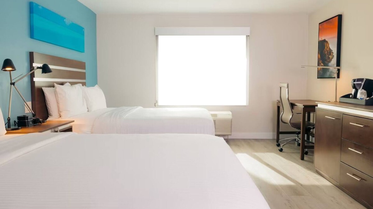 Harbor Hotel | Family-Friendly Retreat | Spacious Room | Outdoor Pool and Firepit