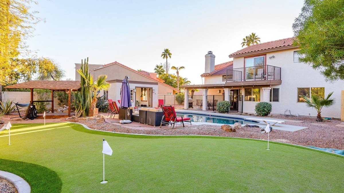 Sunset Ridge House | Family-Friendly Retreat, Heated Pool, Putting Green