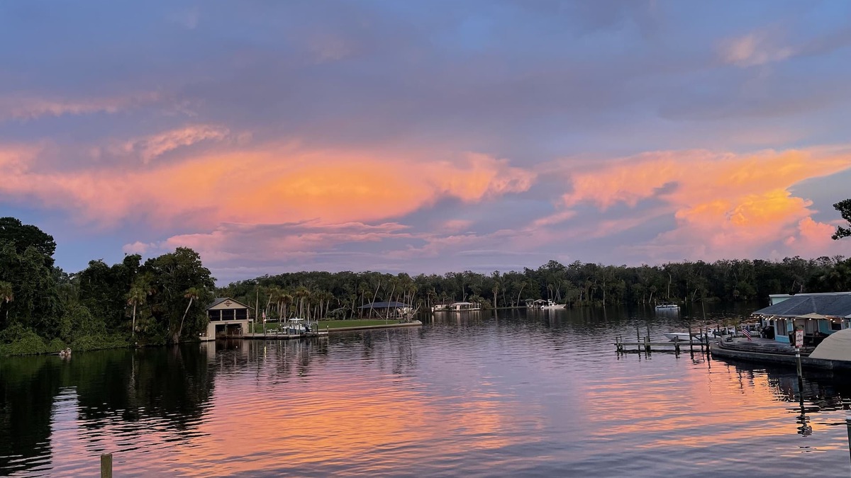 Homosassa House | Family Friendly Scalloping Dream with 30ft of Dockage!