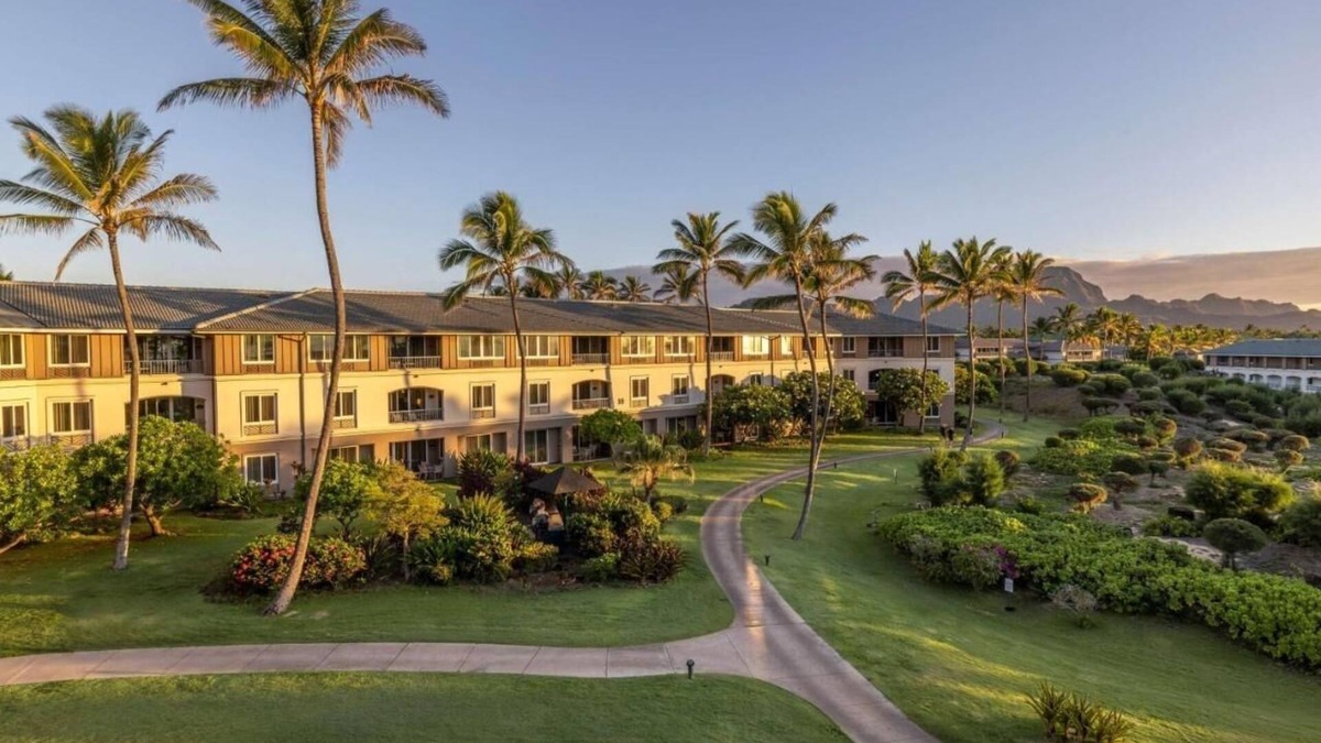 Poipu Hotel | Family-Friendly Unit Near Poipu Beach, Free Parking + Large Outdoor Pool