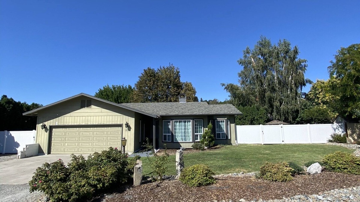 East Wenatchee House | Family friendly Getaway in private culdesac