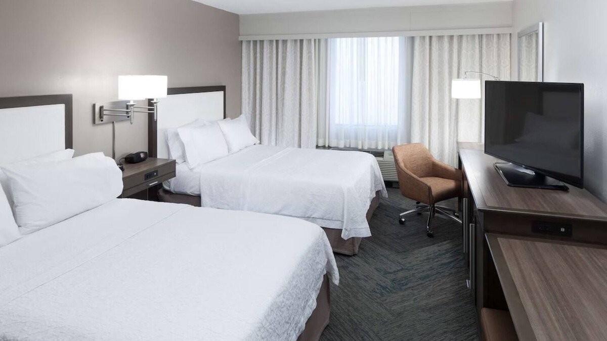 Downtown Fort Lauderdale Hotel | Family-friendly Stay | Free Breakfast + Outdoor Pool | Pets are Welcome