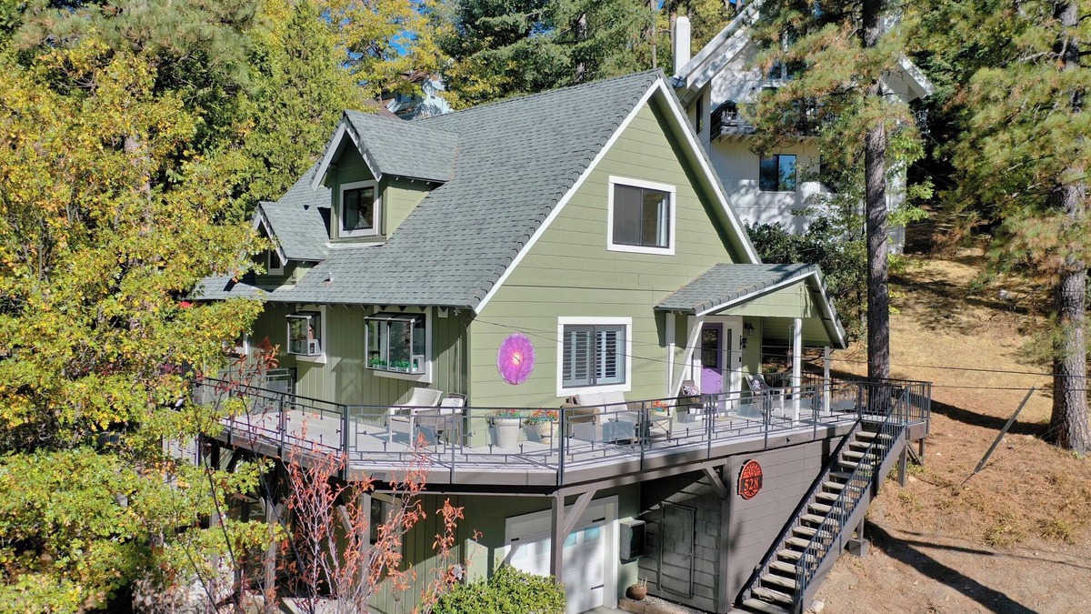Lake Arrowhead House | family friendly, jacuzzi, fireplace, gameroom, BBQ, fire-pit, ev charger hammock