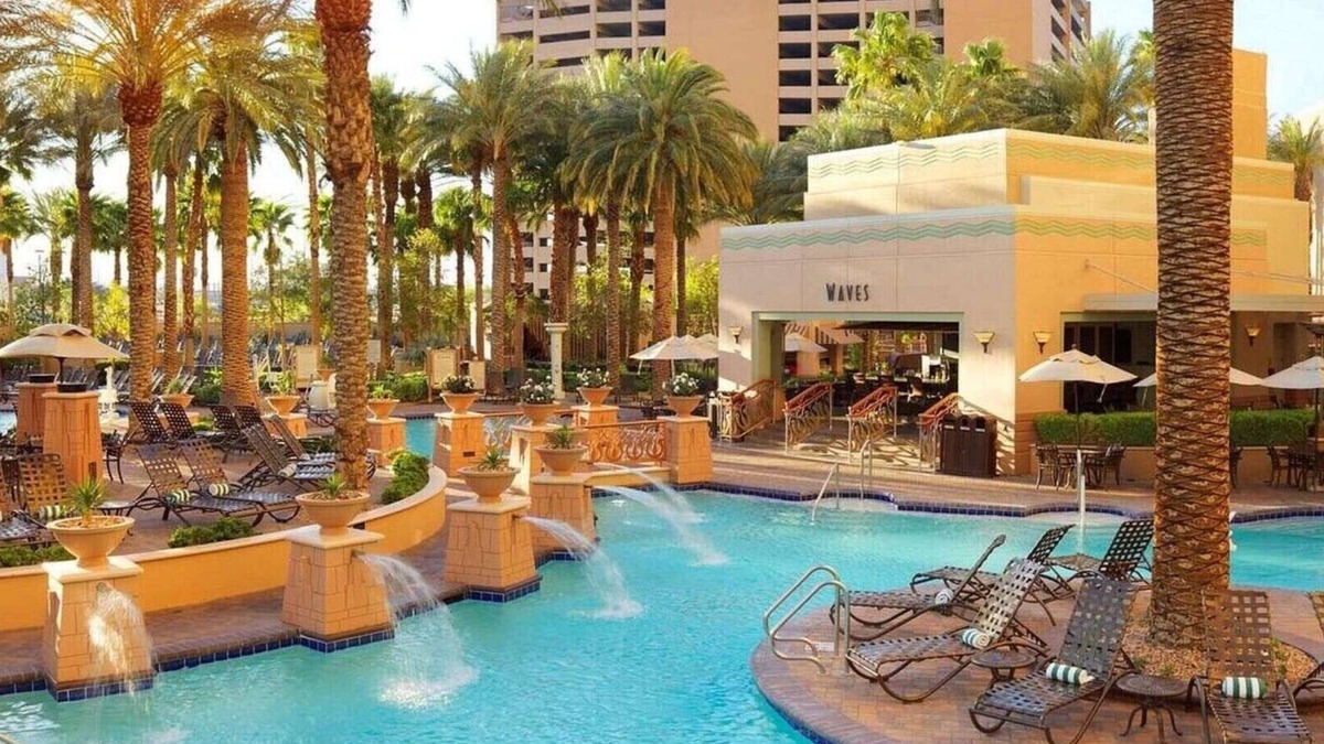 Las Vegas Resort | Family-Friendly Vegas: Luxury 3-Bedroom Retreat Near the Strip - The Boulevard