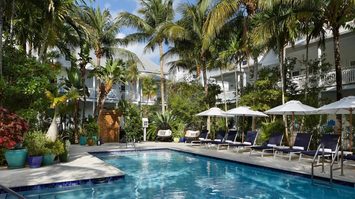 Key West Hotel | Family-friendly Villa! Near Key West Int'l Airport! Parking, Onsite Pools!