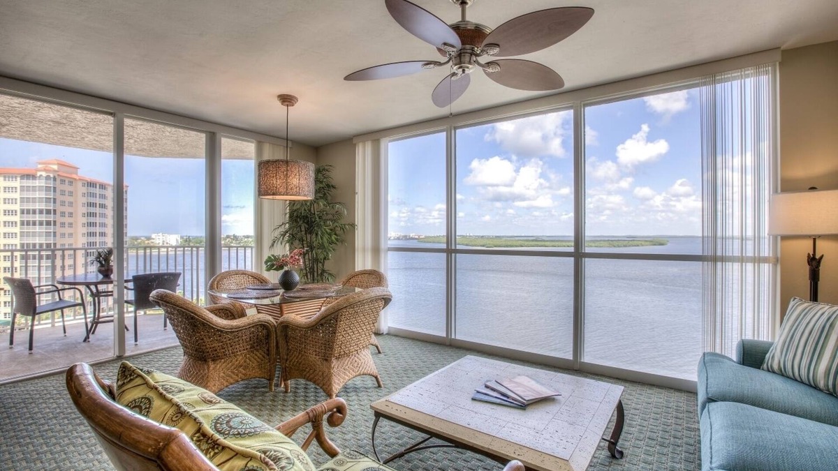 Fort Myers Beach Hotel | Family & Friends Getaway: 3 Beachside Units for Relaxation & Comfort