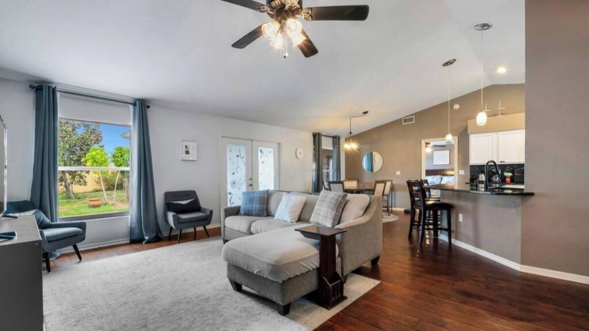 Nichols House | Family Fun Haven: 3 Bed/2 Bath/6 Mi to Legoland/Pet Friendly!