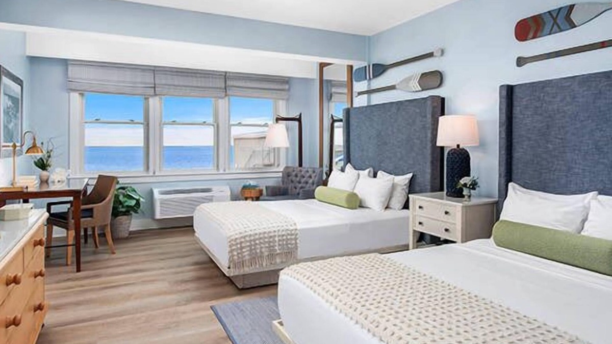 Silver Beach Hotel | Family Fun! Minutes to Woods Hole Aquarium! Onsite Pools, Private Beach!