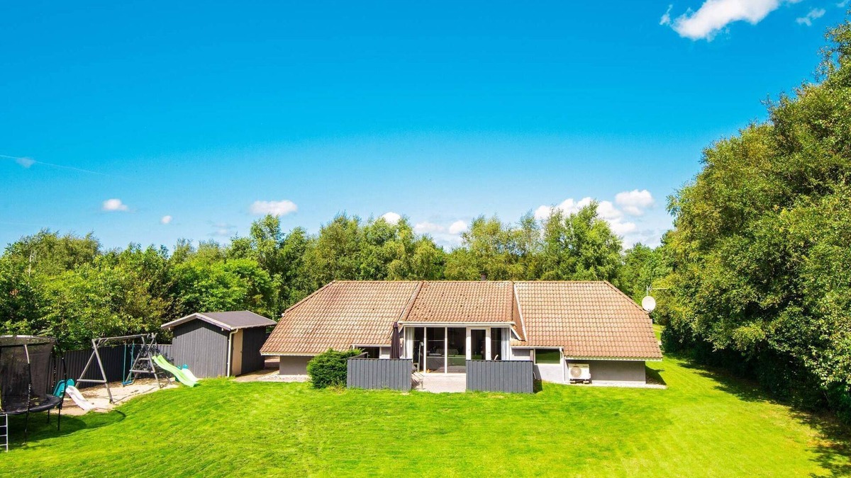 Jegum House | Family Fun with Indoor Pool - By Traum Ferienwohnungen