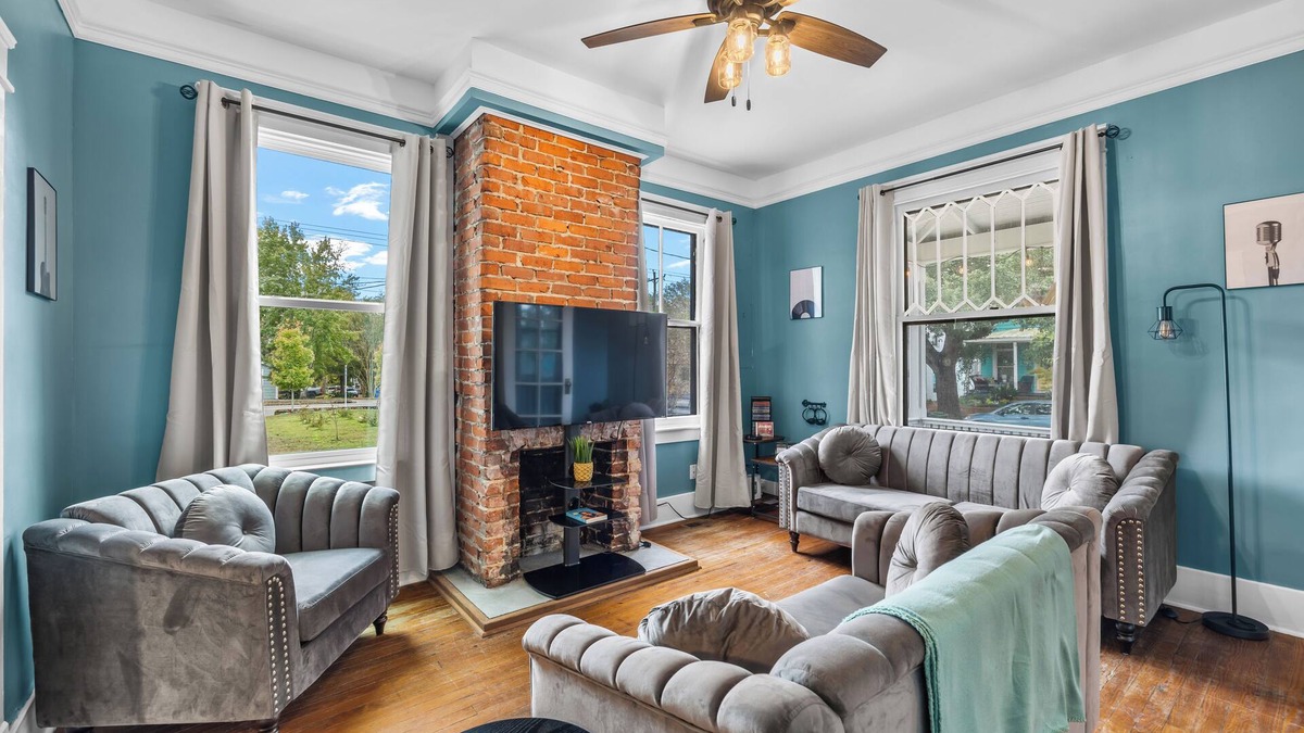 Wilmington Historic District House | Family Getaway Downtown Retreat - Pets Okay King Bed - Fire Pit - FREE Parking!