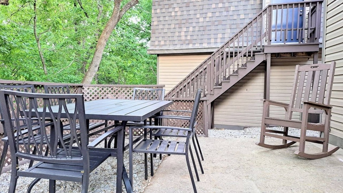 Indian Point Cabin | Family getaway nestled in the trees! Close to SDC