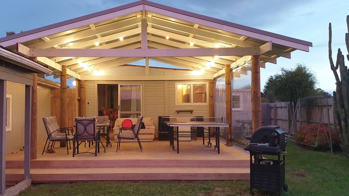 Mangakino House | Family Holiday Bach with Fabulous Outdoor Deck