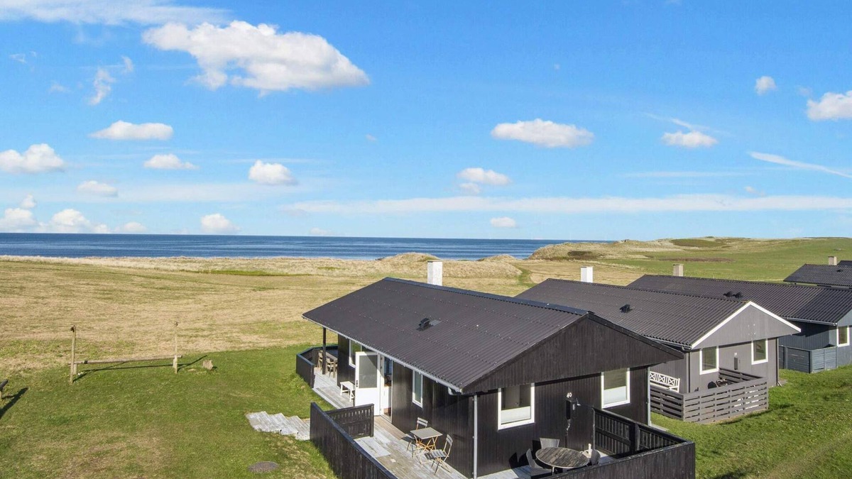 Trans House | Family Holiday Home by North Sea